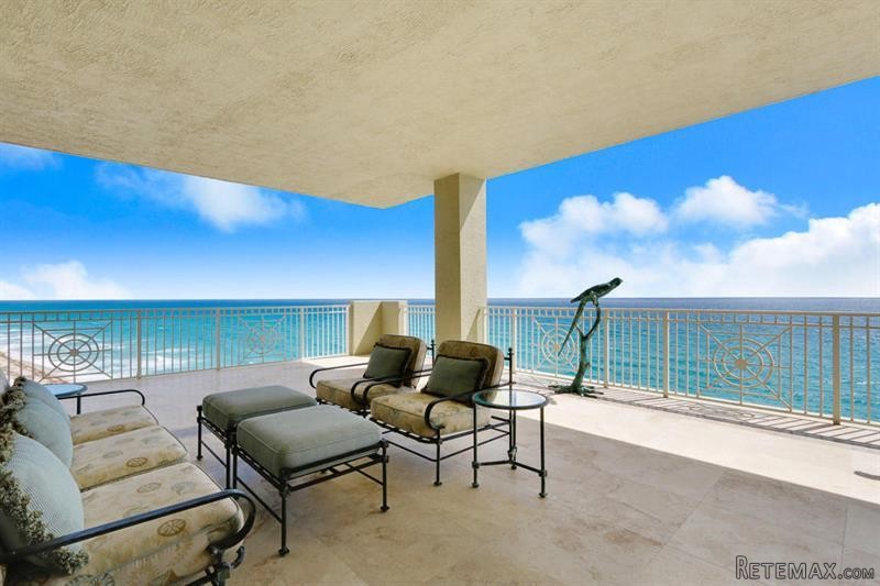 4 bedroom Residence For Sale: Singer..