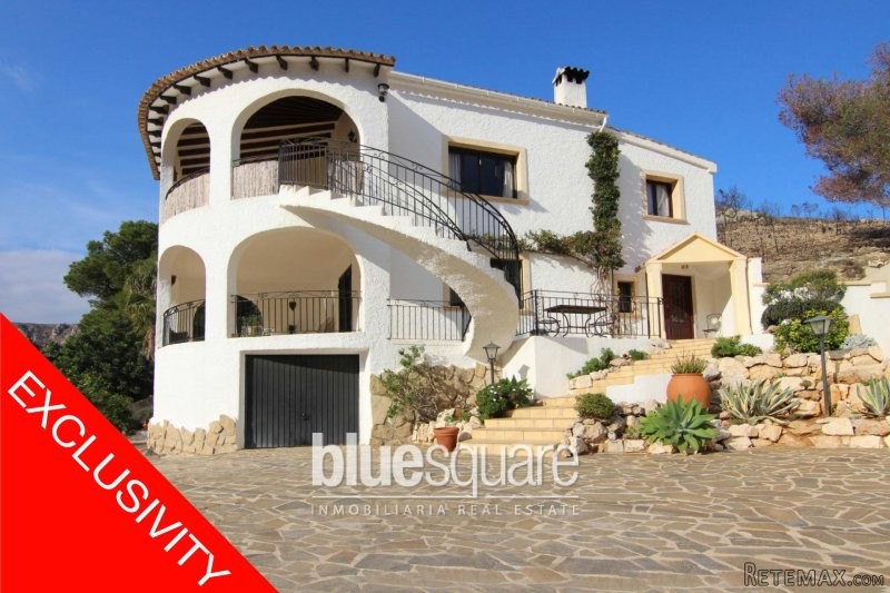 Unique finca style property within easy..