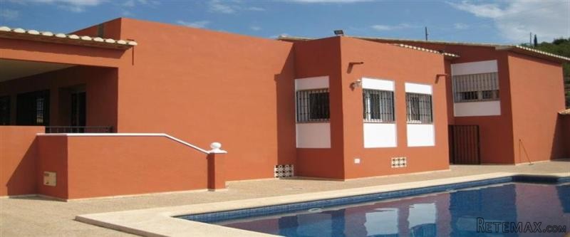 5 Bedrooms - Villa - Alicante - For Sale