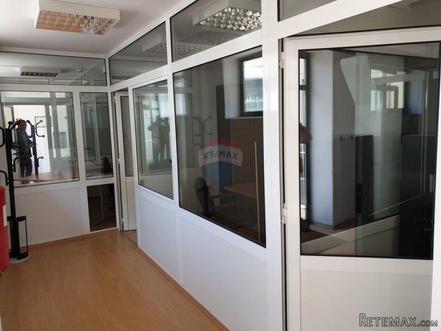 RIJEKA, CENTAR - ZAKUP UREDSKOG PROSTORA, 840 m2 - 4