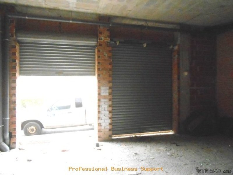 LLMM, Local / Shop / Office / Bar 160m2..