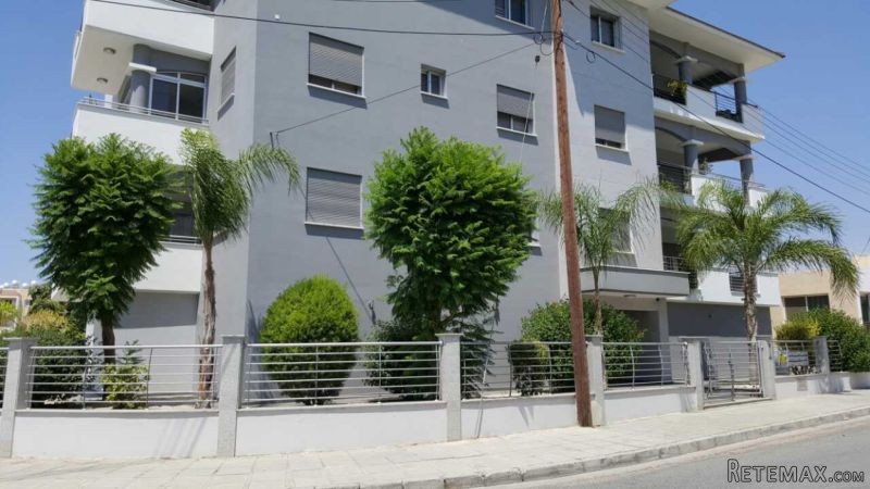 Modern, excellent quality built flat in..