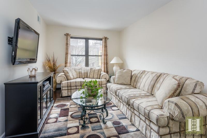 3 bedroom Apartment For Sale: 1491..