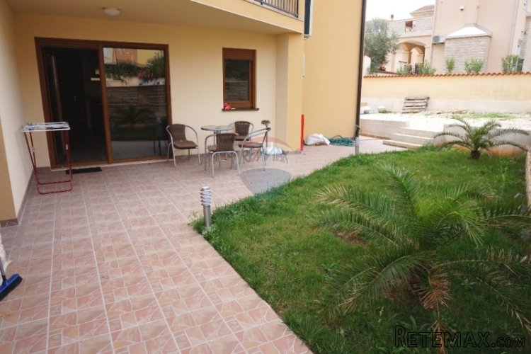 NOVI APARTMAN S VRTOM U LIŽNJANU - 5