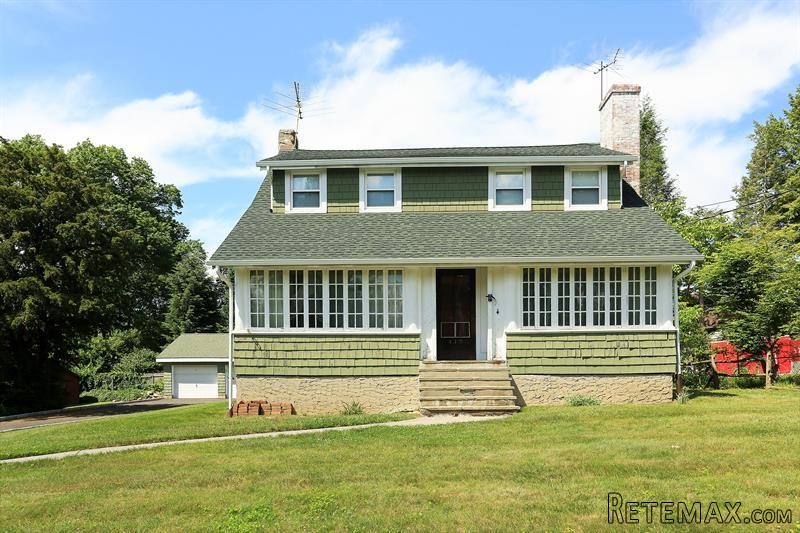 3 bedroom House For Sale: 115 Brown.. - 2