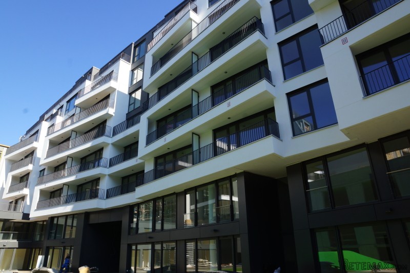 Modern, ready to move in apartment in..