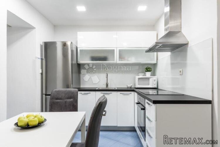 Atraktivan apartman u povijesnoj jezgri Splita - 3