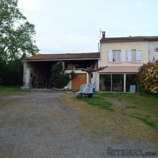 3 Bedrooms - Villa -..