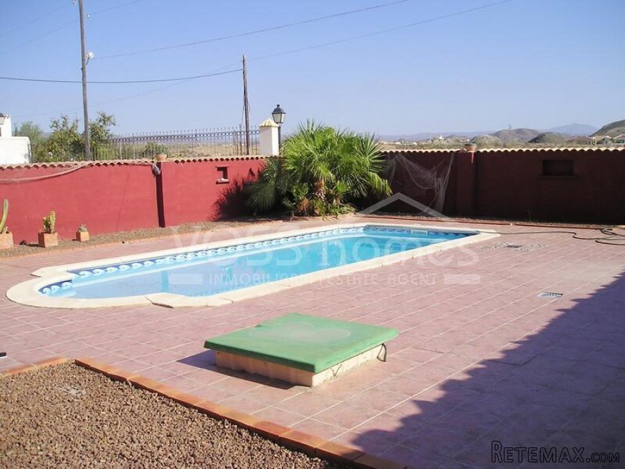 NEW LISTING TO VOSS HOMES - A large, renovated (but needs.. - 6