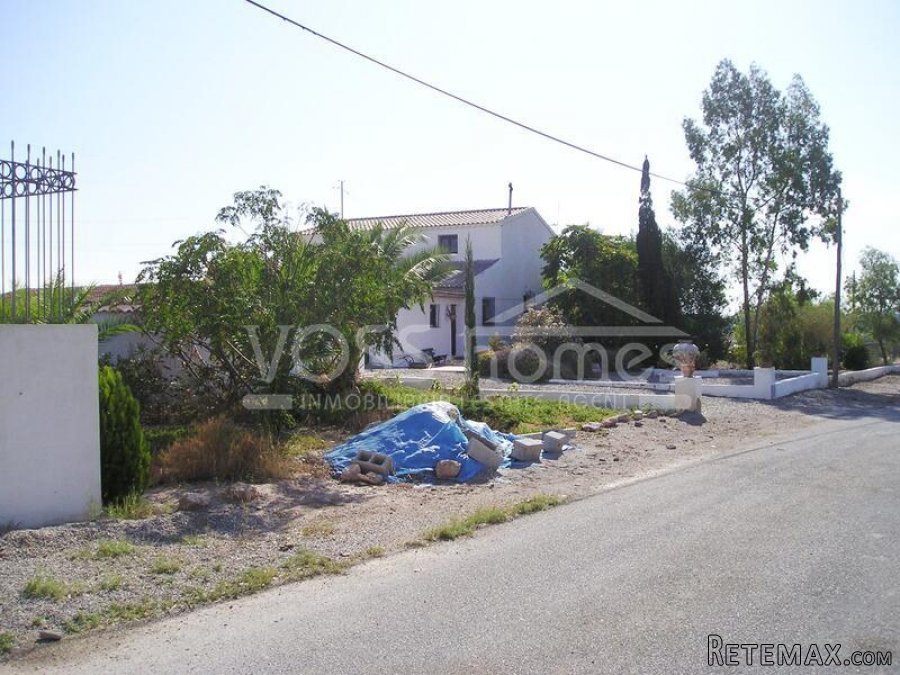 NEW LISTING TO VOSS HOMES - A large, renovated (but needs.. - 7