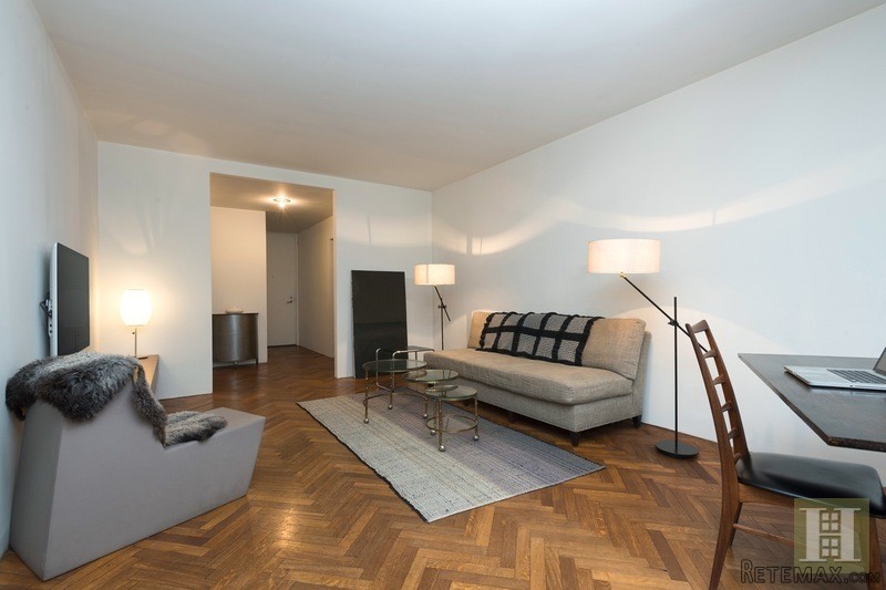 1 bedroom Apartment For Sale: 17 WEST.. - 2