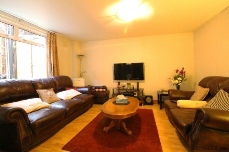 2 bedroom, Ground Floor Maisonette.. - 2