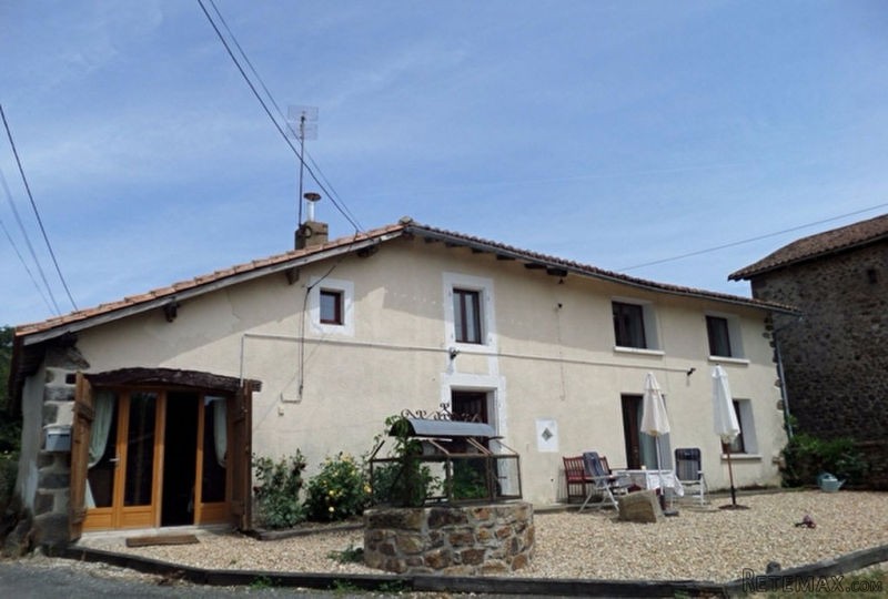 4 Bedroom House With Courtyard, Barn..