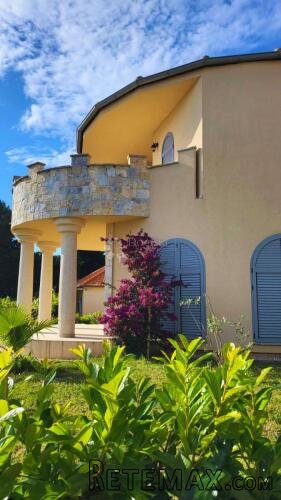 UNIKATNA vila iznimne lokacije (pogled na more) - Biograd na