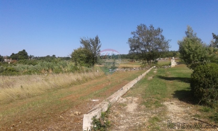 Višnjan, građevinsko zemljište pravokutnog oblika s... - 5