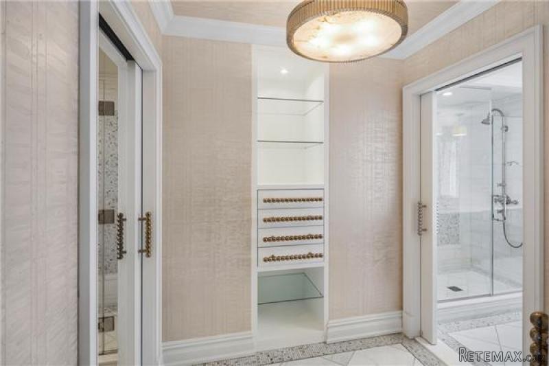 7 Bedrooms - Condo - New York State -..