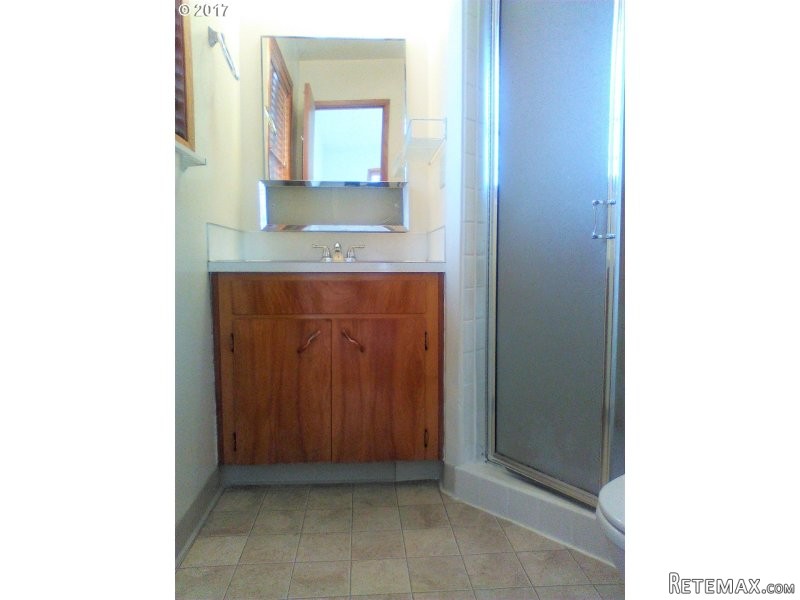 2736 MAYWOOD DR, Forest Grove, Oregon.. - 2