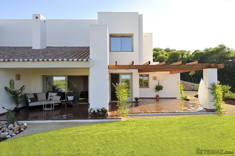 4 bedroom villa
