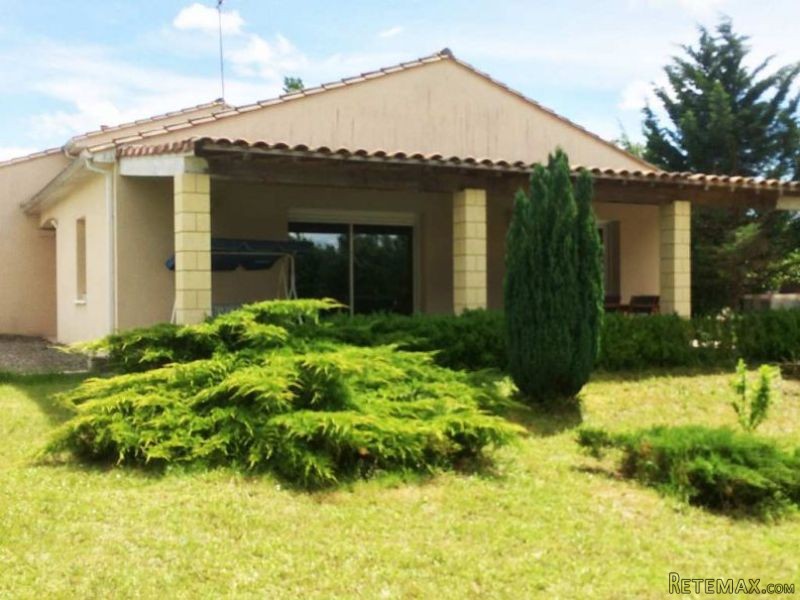 4 Bedrooms - Villa - For Sale - 2