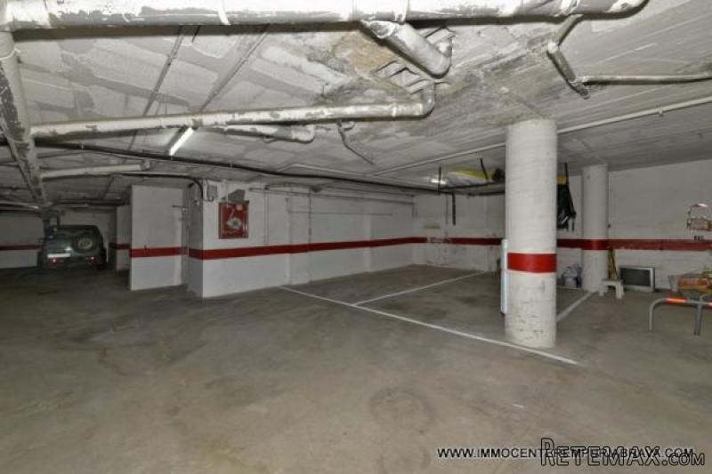 EMPURIABRAVA: Parking space of 12 m2..