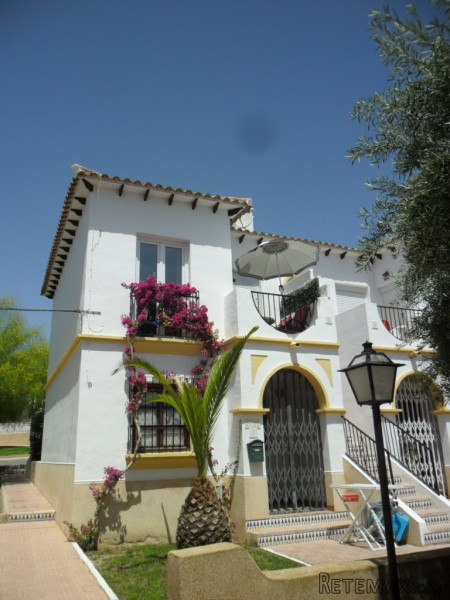 Stunning Refurbed Top Floor Apartment.. - 2