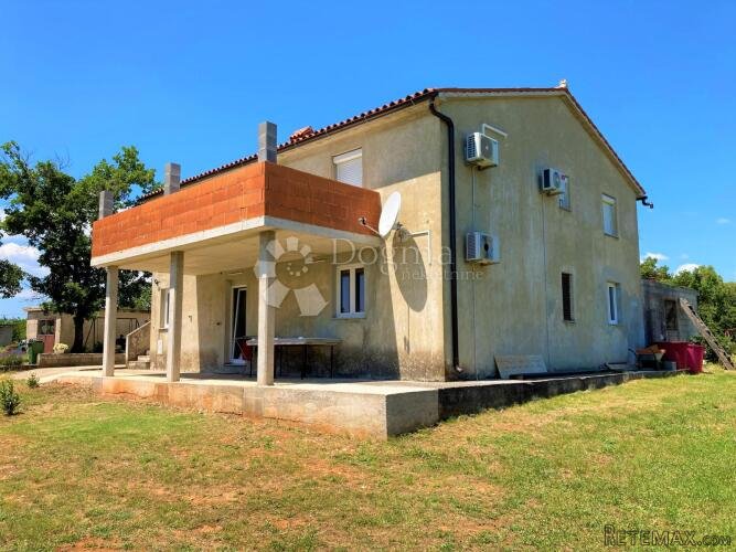 Kuća sa zemljištem beskrajnih mogućnosti - 2