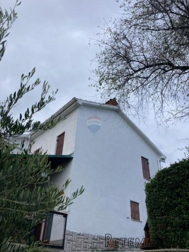 Mošćenička draga, bliža okolica, samostojeća kuća 195 m2, pr - 3