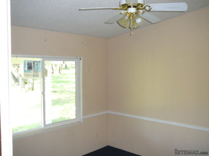 18536 Ginger Avenue Redding, CA, 96003.. - 2