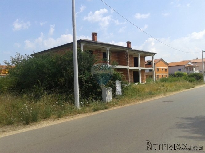 Novigrad, roh bau kuća s dvije stambene jedinice - 4