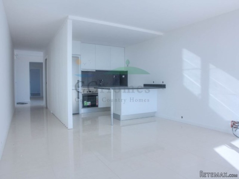 Refurbished 2 Bedroom Apartment in..