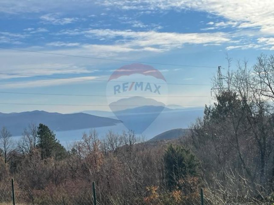 Mošćenička draga, bliža okolica, samostojeća kuća 195 m2, pr - 8