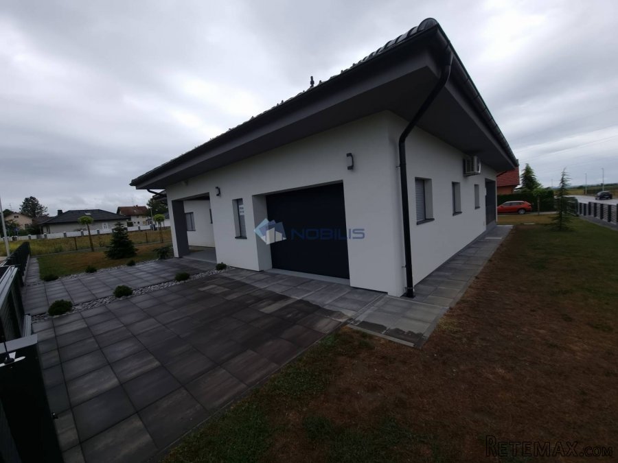 Varaždin, Hrašćica, 280 m2 , 2120 m2 okućnice, 2 garaže - 8