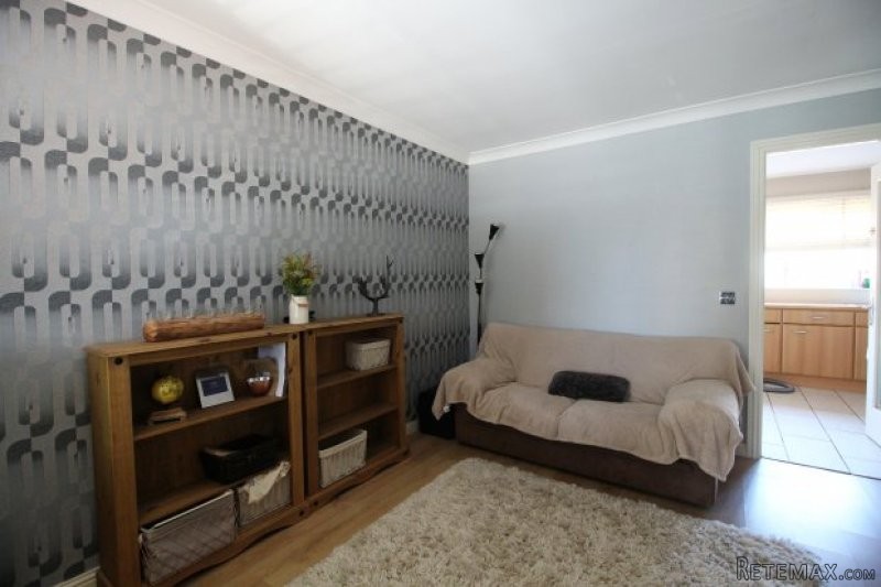 3 bedroom, Semi-detached House house.. - 2