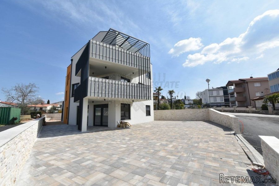 Prekrasni apartman na prvom katu s pogledom na more! - 9