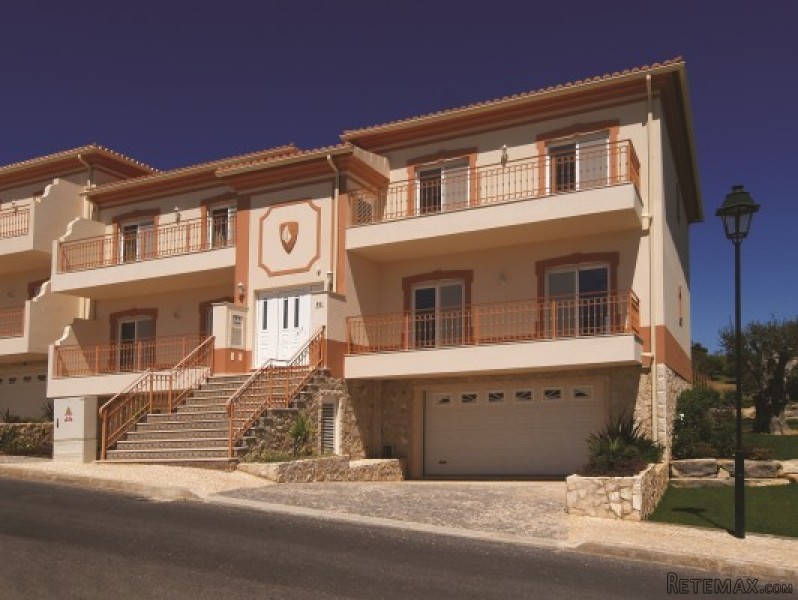 2 Bedroom Apartment With Stunning Golf..