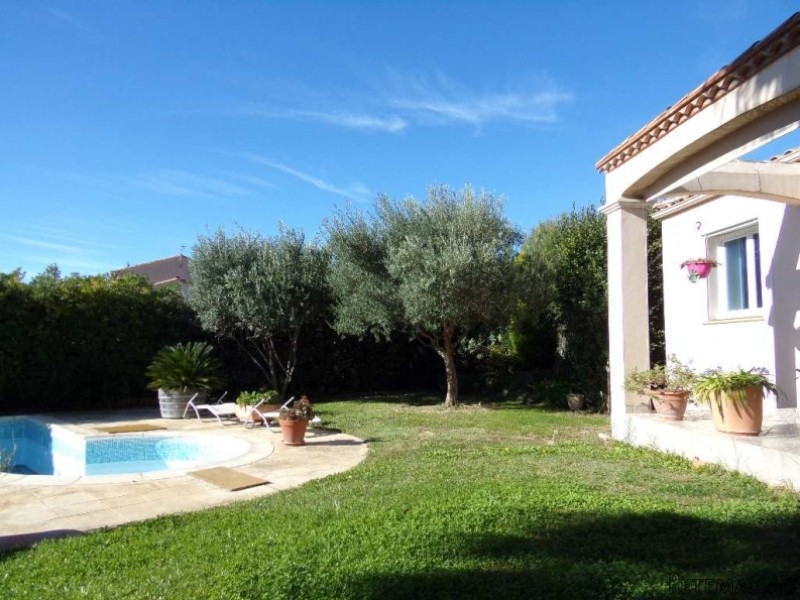 Villa with Swimming Pool - 2