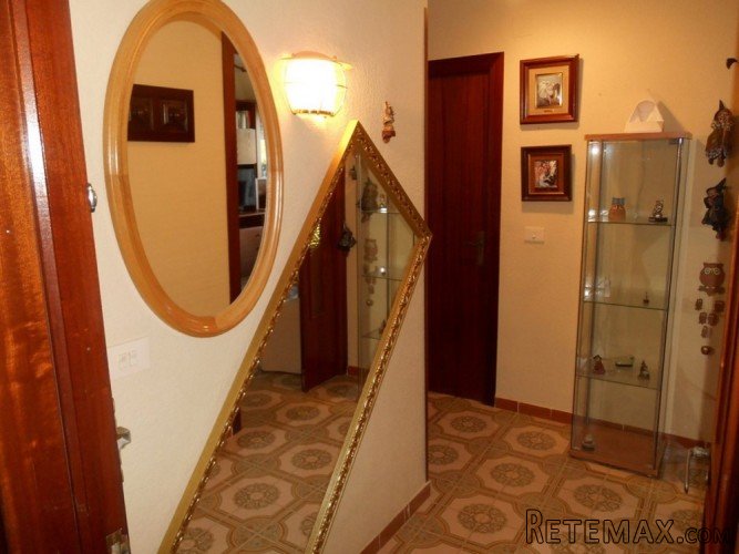 2 Bedroomed Apartment with Community Pool 100 metres from.. - 2