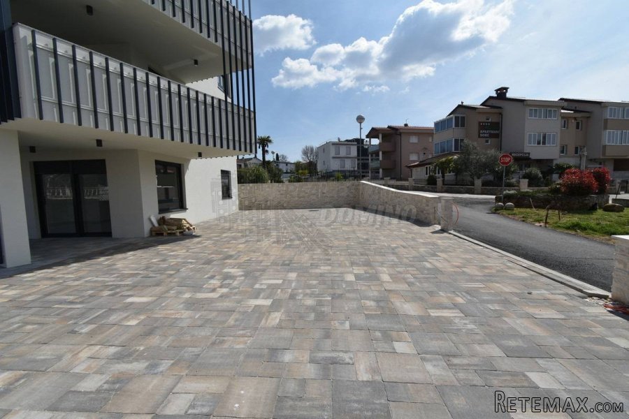 Apartman u prizemlju samo 150m od mora! - 8