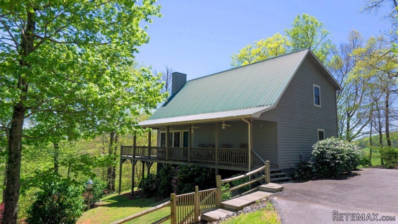 Large Private NC Mountain Home Close In - 2