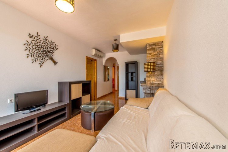 &nbsp; 3 Bedroomed Townhouse with Garage.. - 2