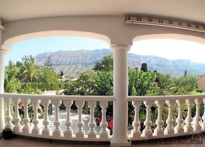 Superb villa for sale close to town and beach in Santa.. - 2