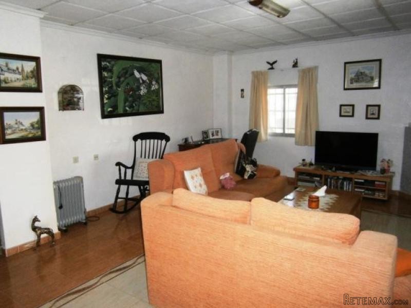 Detached 3 Bedroom Country Home On A.. - 2