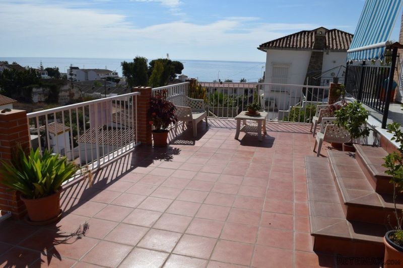 Villa for Sale in Benajarafe 305.000.. - 2