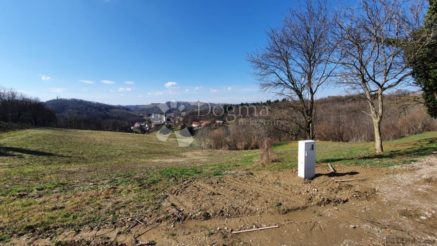 VIŠE OD 4,6 HEKTARA SA SPEKTAKULARNIM POGLEDOM - 6