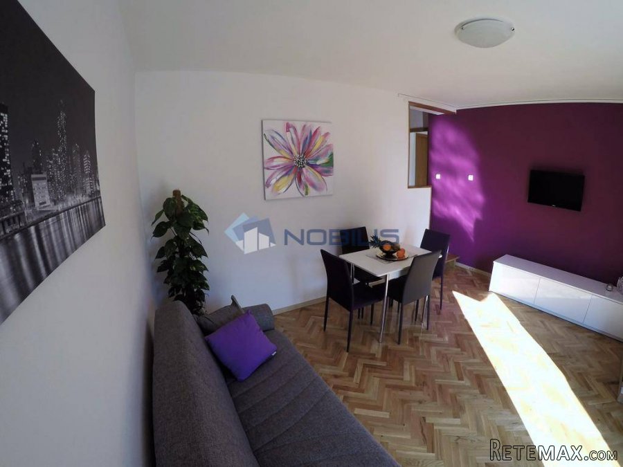 Omiš, Stanići, privatna plaža, konoba, 1800m2, 8 apartmana - 7