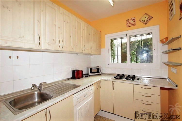 Villa with two family size apartments situated in a.. - 7