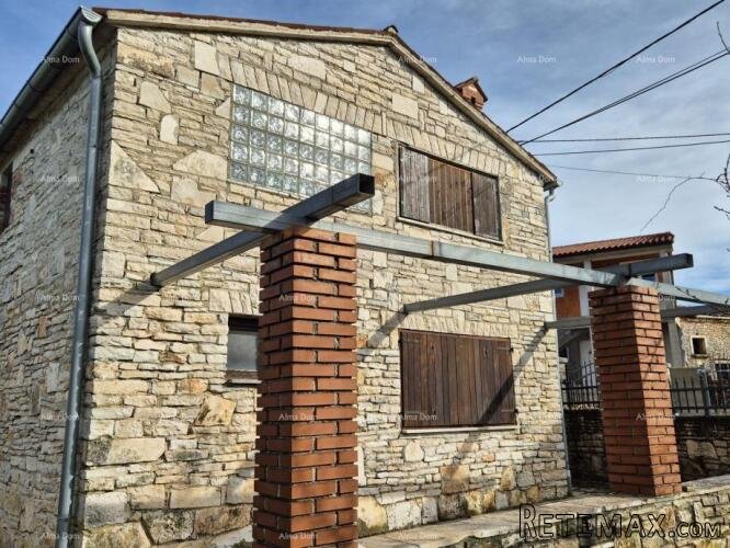 Samostojeća kamena kuća s velikom okućnicom – Filipana, Opći..