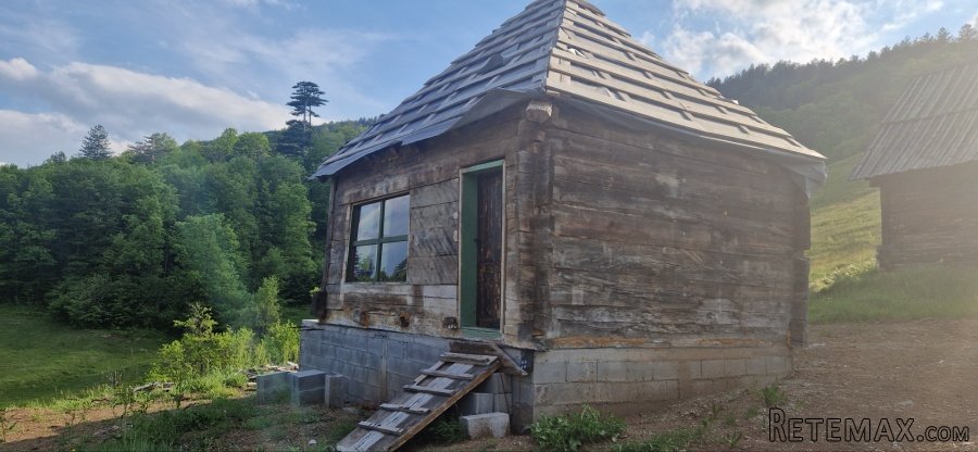 Prodajem plac sa brvnarama na Zlatiboru - 2