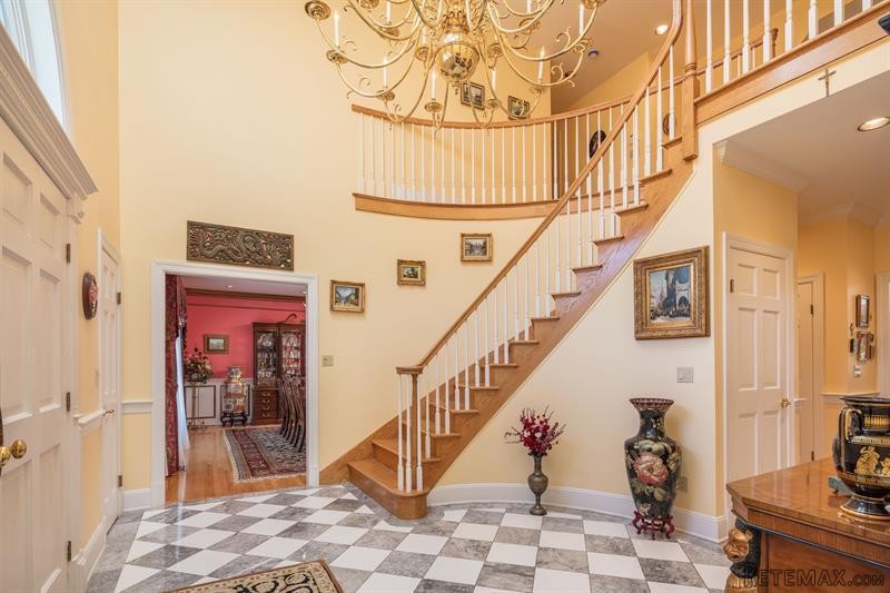 6 bedroom House For Sale: 3 Gaston Farm.. - 2