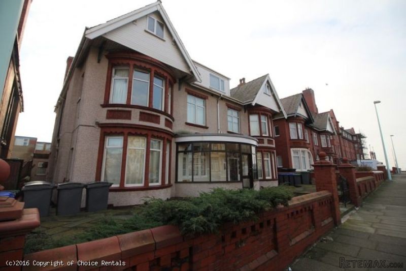 7-9 King George Ave, Blackpool